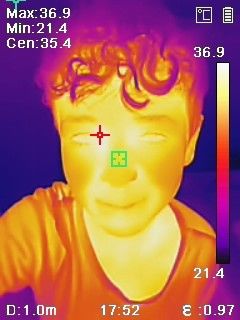 Insofem imagen de chico en obra termografica